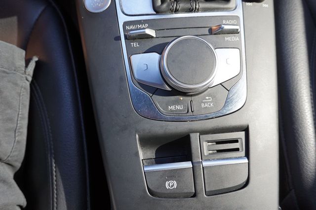 2019 Audi A3 Sedan PREMIUM 40 TFSI, PREMIUM WHEELS, MOON ROOF, LEATHER SEATS - 23030730 - 37