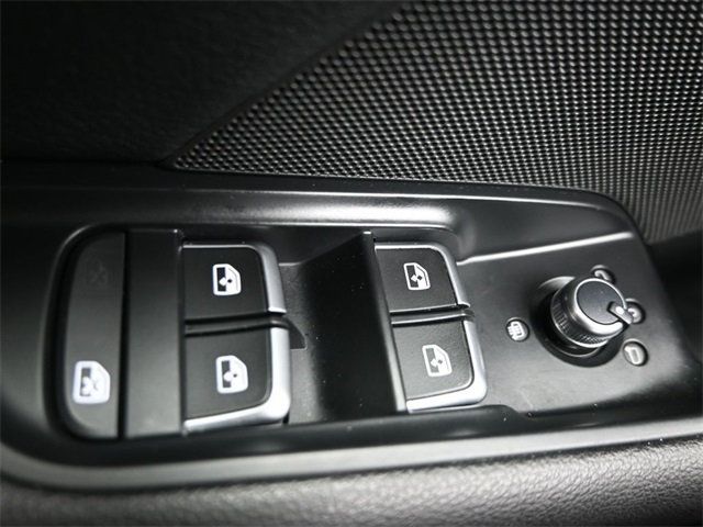 2019 Audi A3 Sedan Titanium Premium 40 TFSI - 22955500 - 31