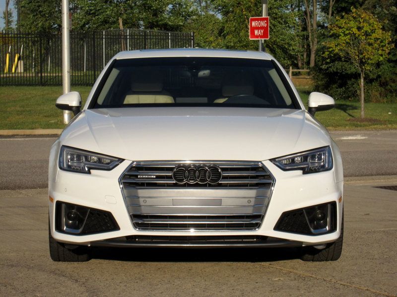 2019 Audi A4 TFSI Prestige S line Quattro photo 4