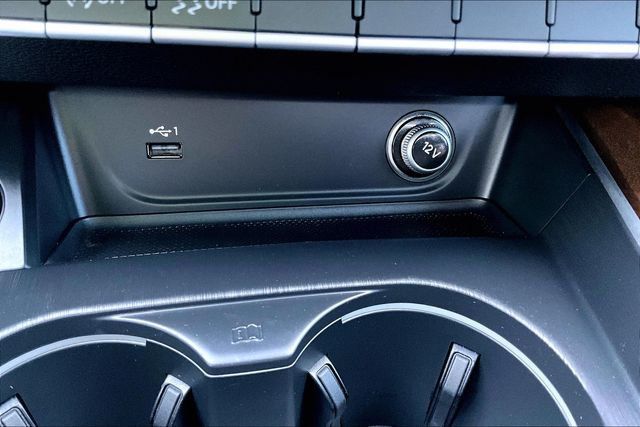 2019 Audi A4 Premium 45 TFSI quattro - 22947128 - 24