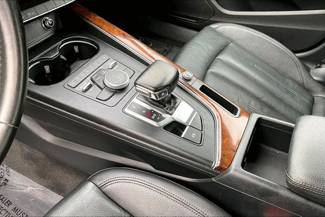 2019 Audi A4 Premium 45 TFSI quattro - 23063509 - 33