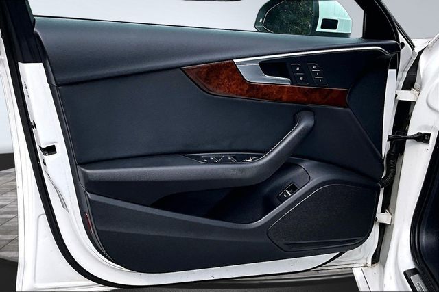 2019 Audi A4 Premium 45 TFSI quattro - 23063509 - 8
