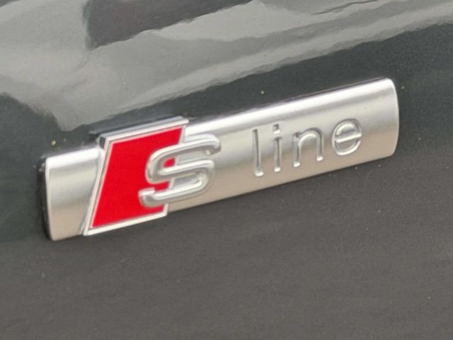 2019 Audi A4 quattro Premium Plus 45 TFSI AWD 4dr Sedan - 22985775 - 29