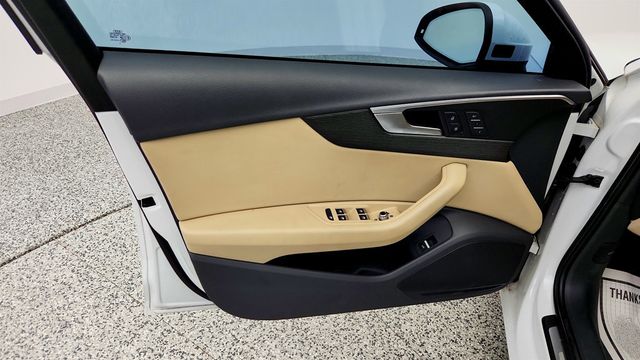 2019 Audi A4 Titanium Premium 40 TFSI - 23013655 - 10
