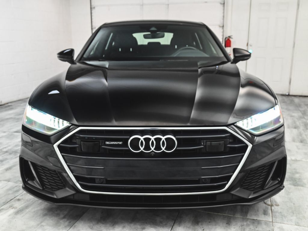 Audi A7 photo 2