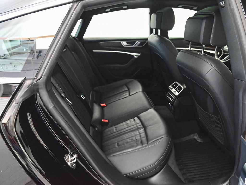 Audi A7 photo 33