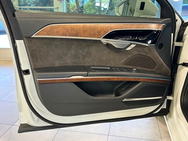 2019 Audi A8 L 60 TFSI quattro - 22917799 - 18