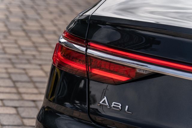 2019 Audi A8 L Executive Package!!! - 21940333 - 11