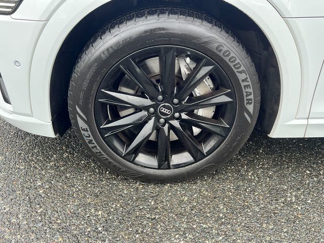 2019 Audi e-tron Premium Plus - 23024610 - 8