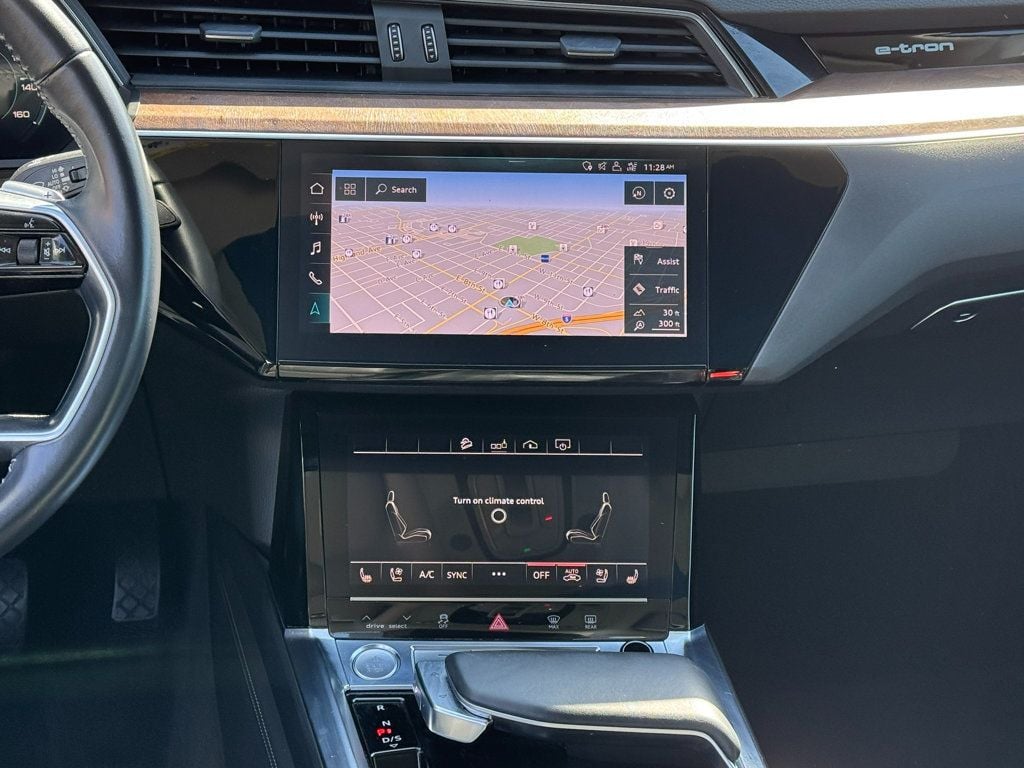 2019 Audi e-tron Premium Plus - 22648661 - 25