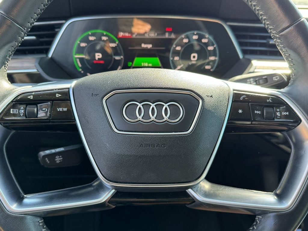 2019 Audi e-tron Premium Plus - 22648661 - 34