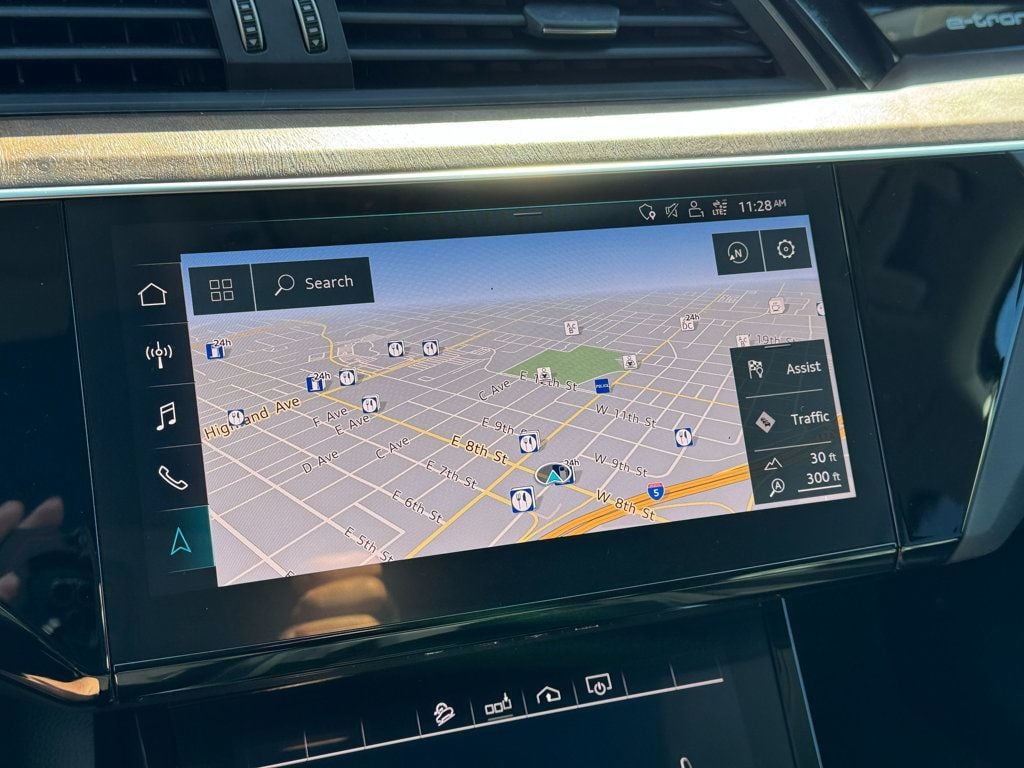 2019 Audi e-tron Premium Plus - 22648661 - 35