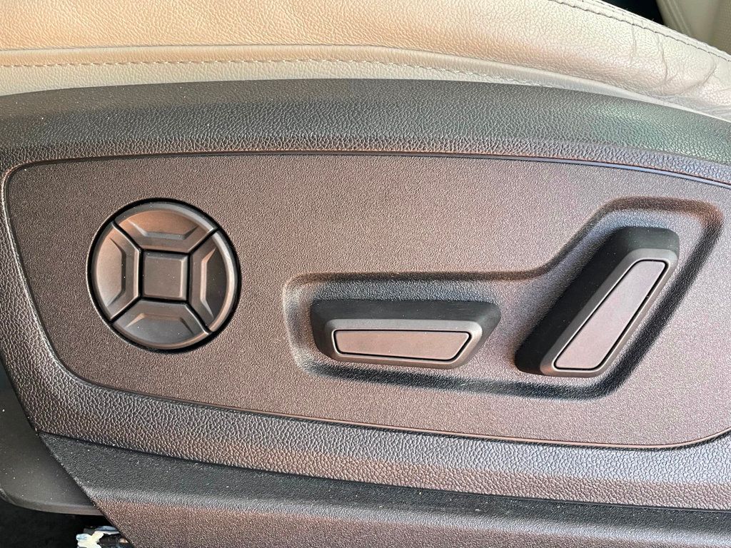 2019 Audi e-tron Premium Plus quattro - 22963354 - 11
