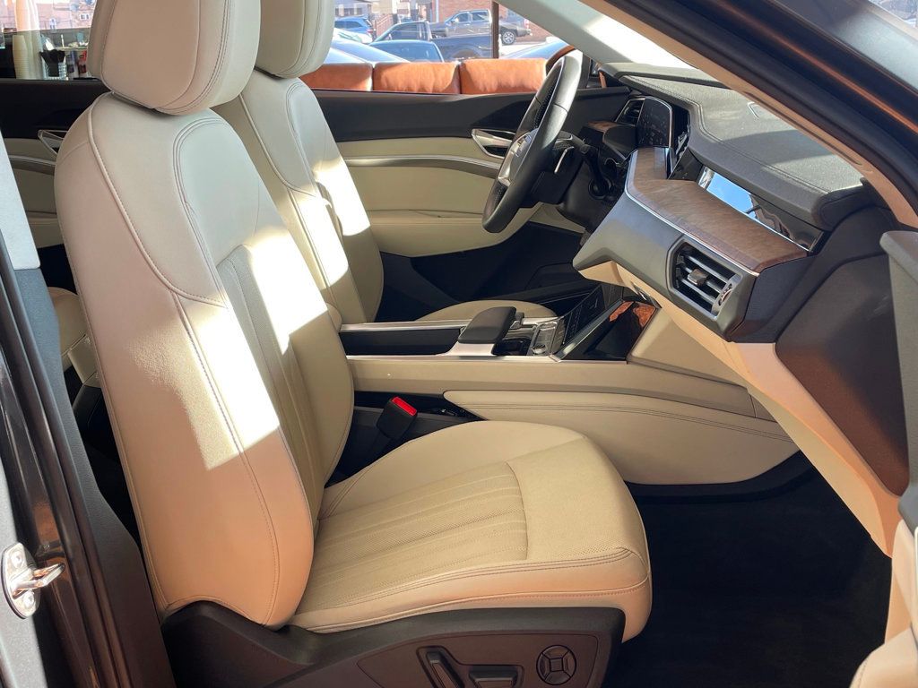 2019 Audi e-tron Premium Plus quattro - 22963354 - 26