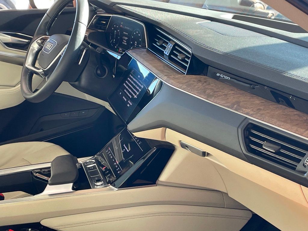 2019 Audi e-tron Premium Plus quattro - 22963354 - 27