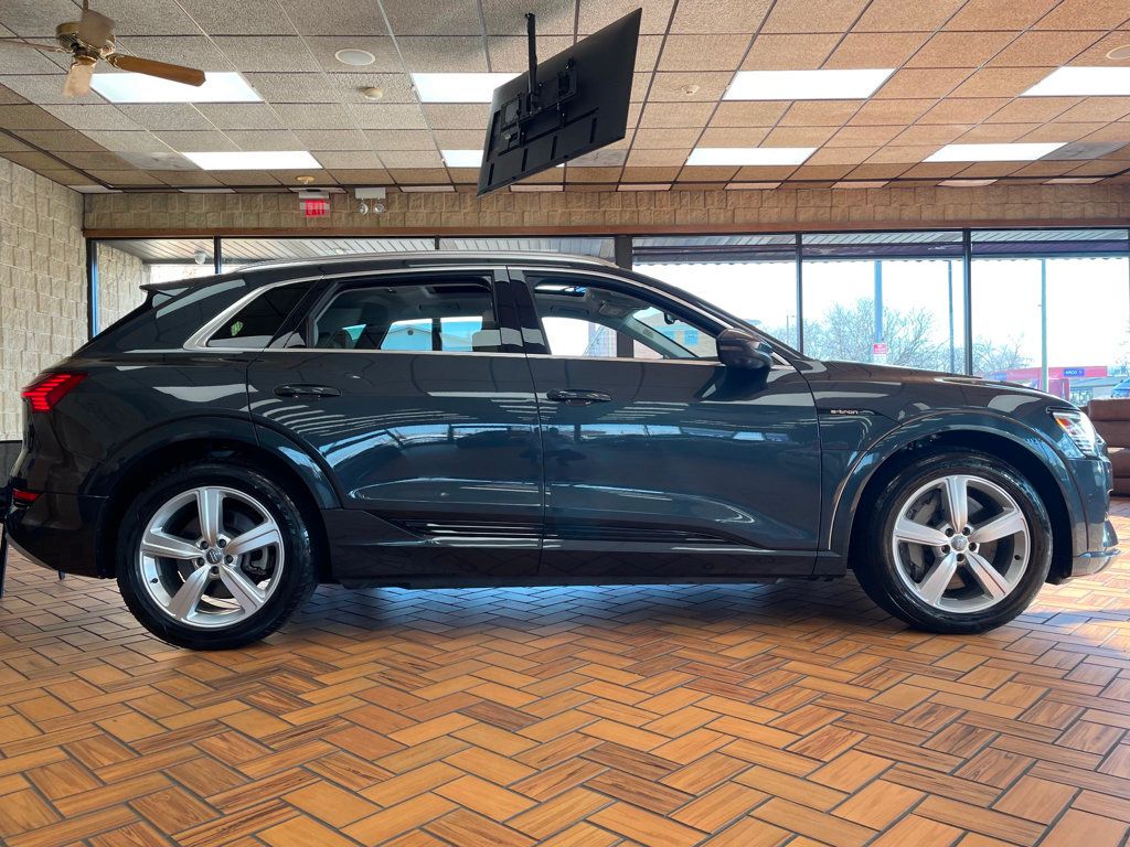 2019 Audi e-tron Premium Plus quattro - 22963354 - 6