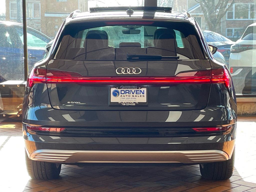 2019 Audi e-tron Premium Plus quattro - 22963354 - 8