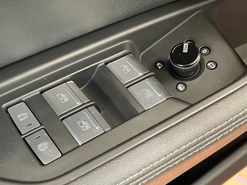 2019 Audi e-tron Premium Plus quattro - 23033935 - 13