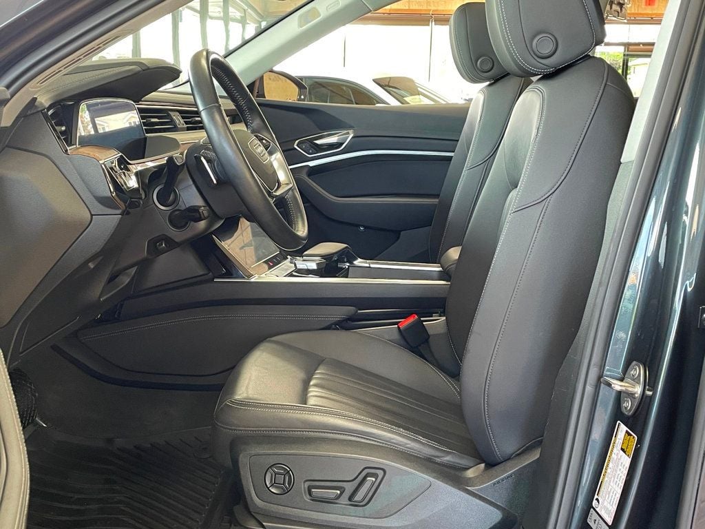 2019 Audi e-tron Premium Plus quattro - 23033935 - 8