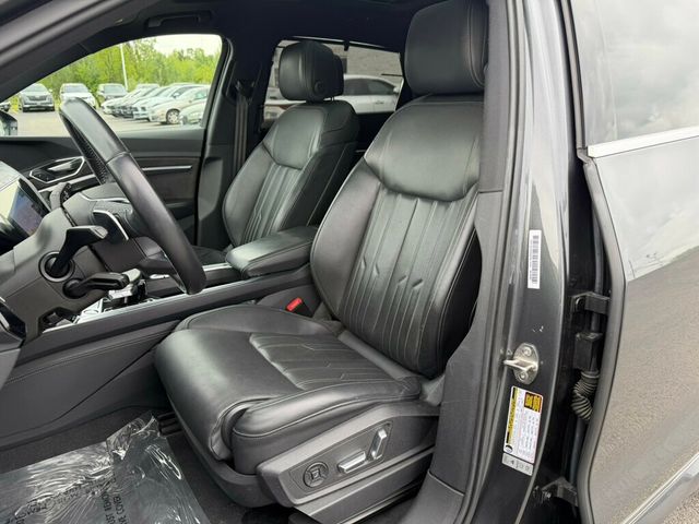 2019 Audi e-tron Premium Plus quattro - 23025033 - 14