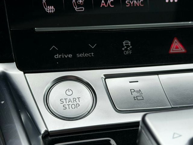 2019 Audi e-tron Premium Plus quattro - 23025033 - 31