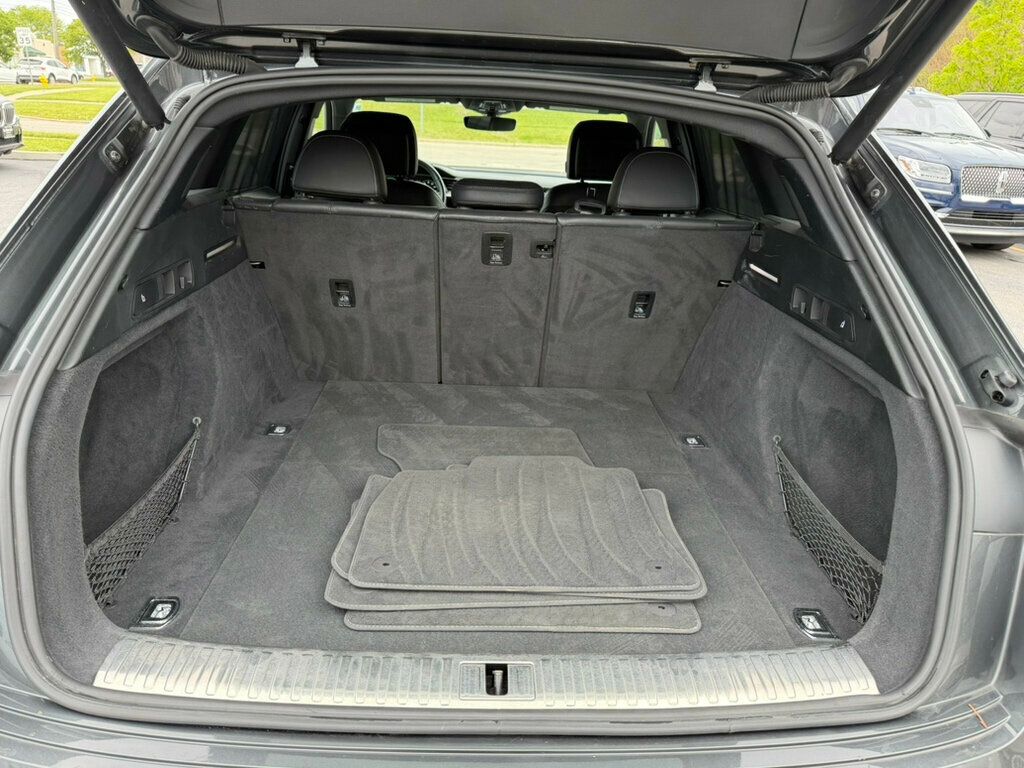 2019 Audi e-tron Premium Plus quattro - 23025033 - 44
