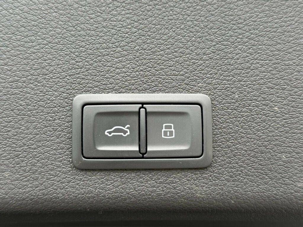 2019 Audi e-tron Premium Plus quattro - 23025033 - 45