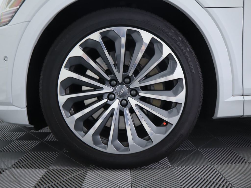 2019 Audi e-tron Prestige - 21130271 - 30