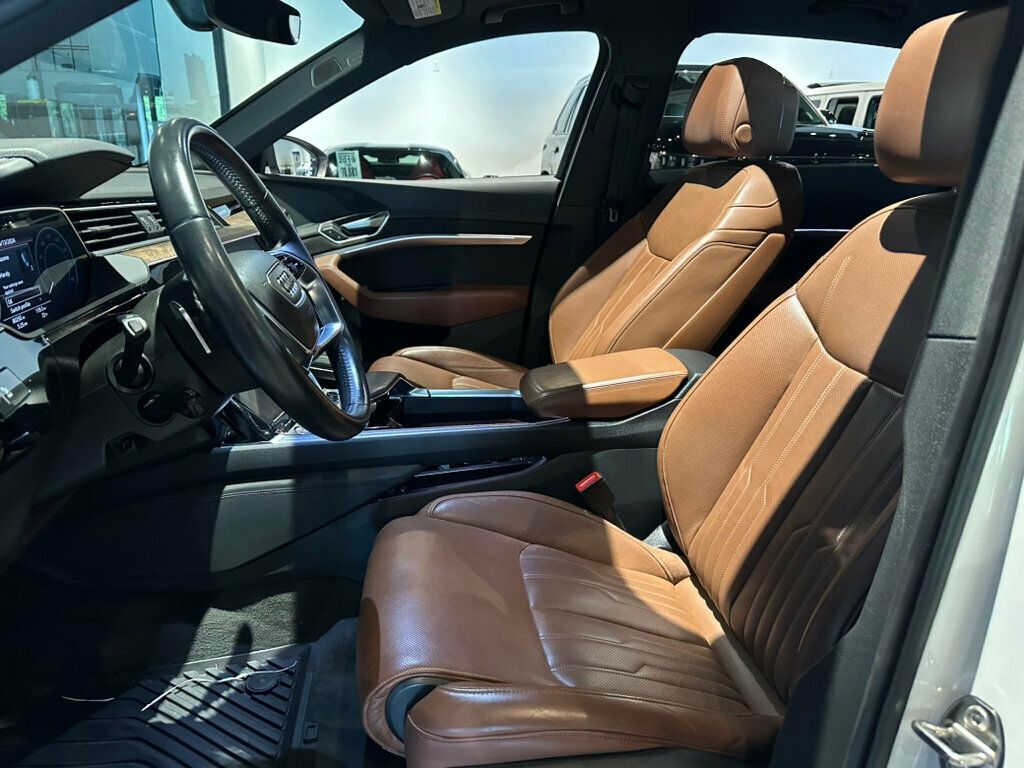 2019 Audi e-tron Prestige/DriverAssistPkg/ColdWeatherPkg/PanoRoof/Htd&CldSeat - 22594251 - 12