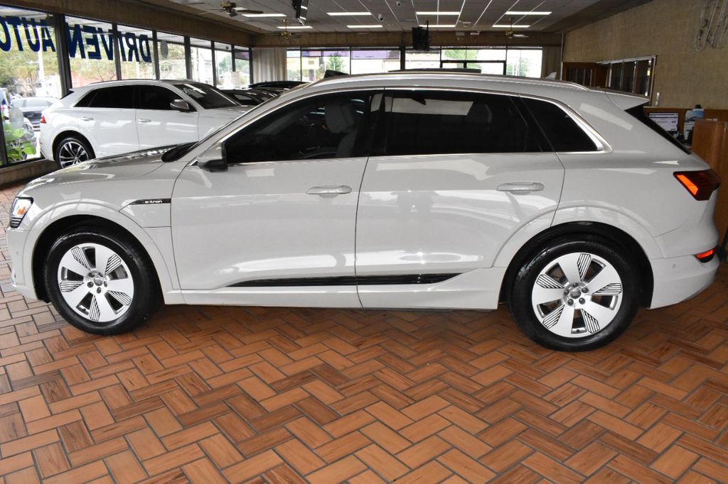 2019 Audi e-tron Quattro Prestige