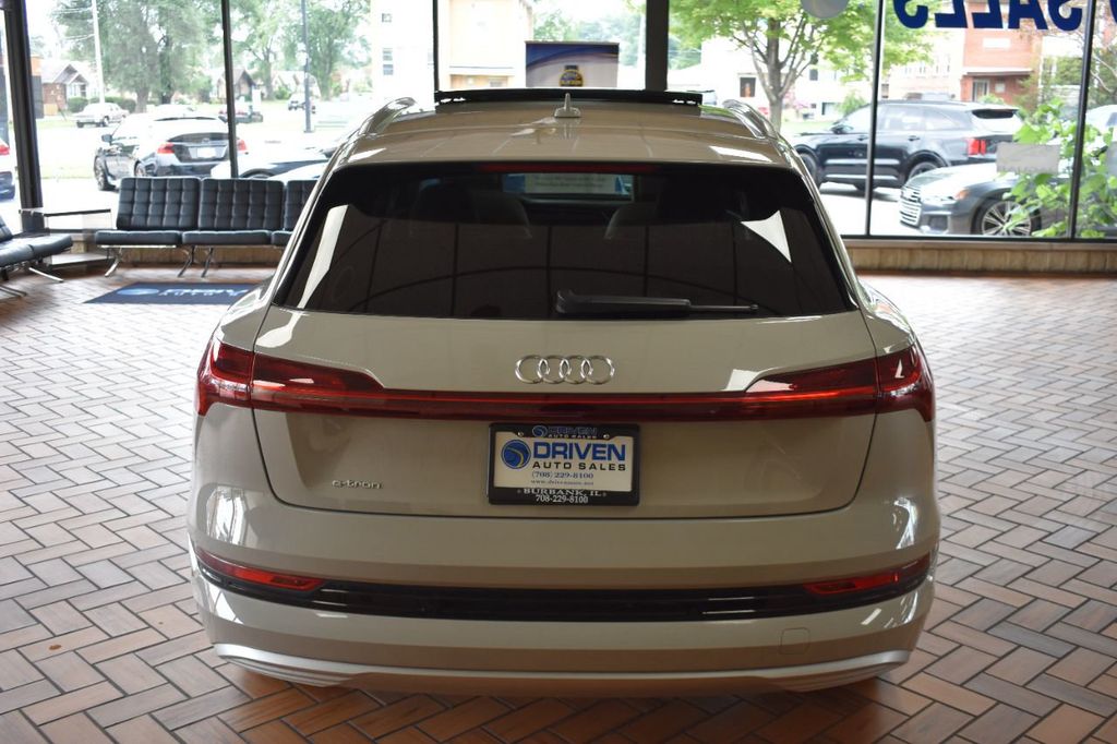 2019 Audi e-tron Quattro Prestige