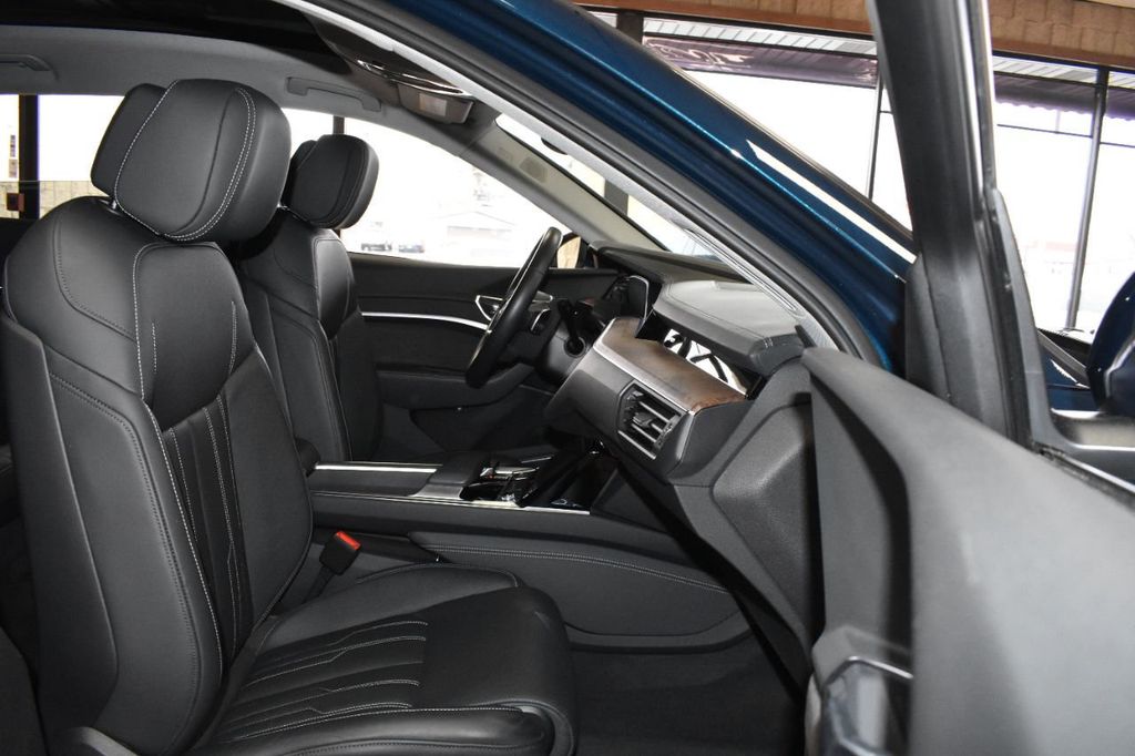 2019 Audi e-tron Quattro Prestige