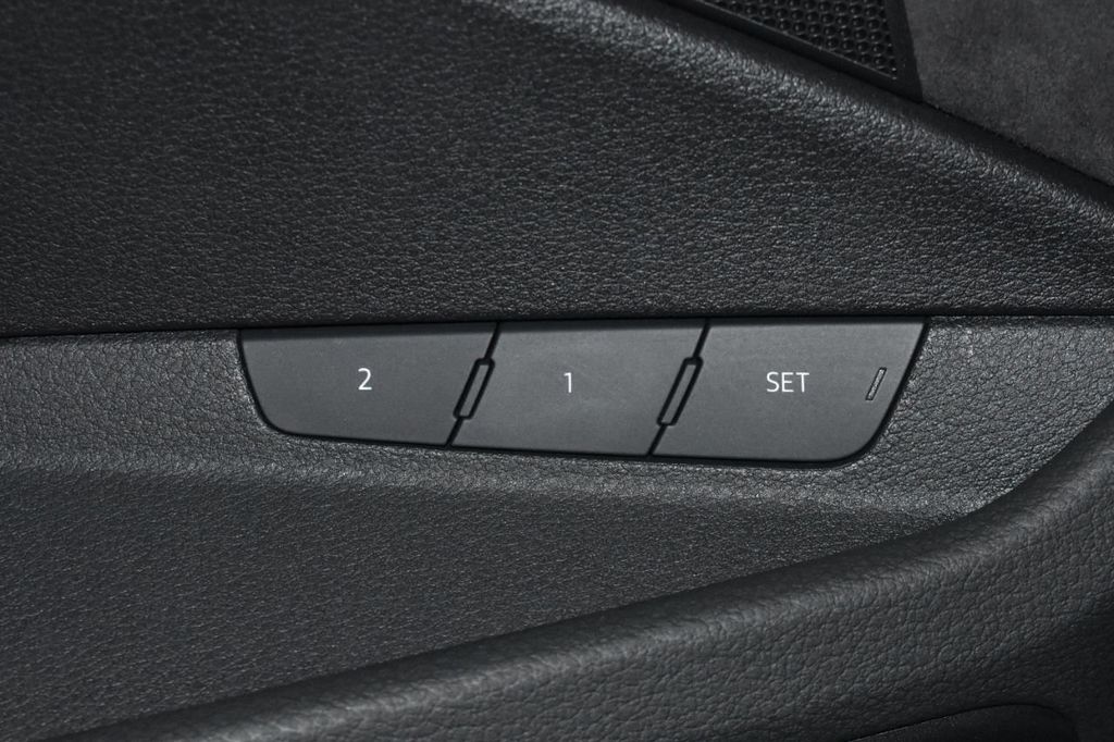 2019 Audi e-tron Quattro Prestige
