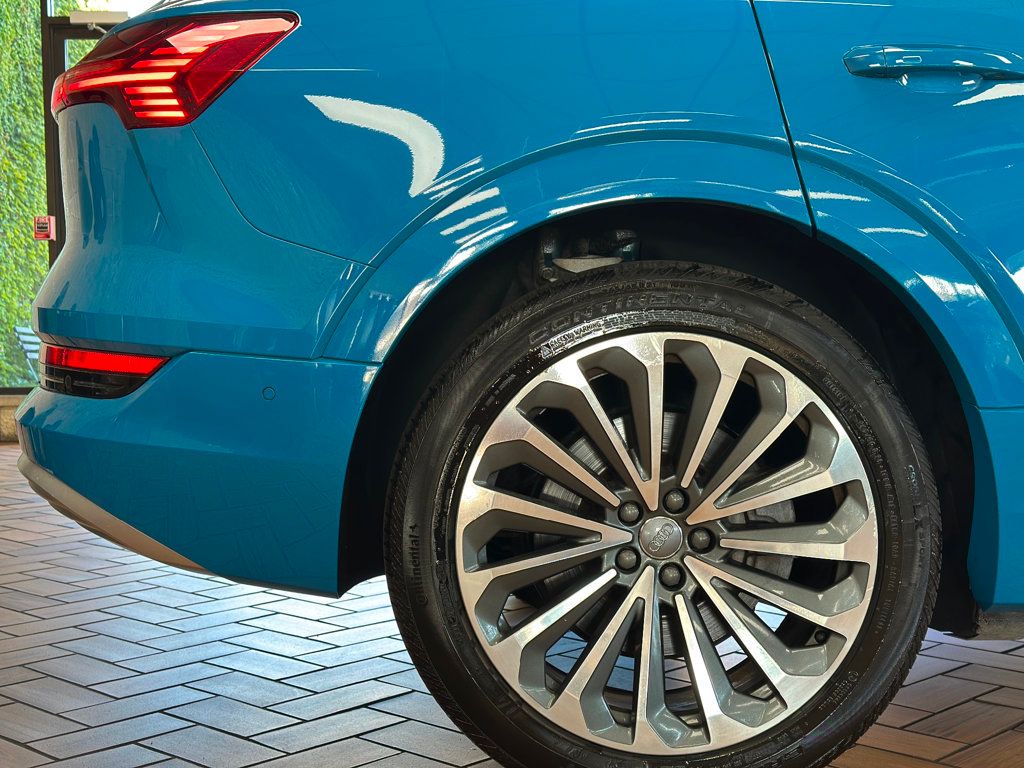 2019 Audi e-tron Prestige quattro - 22917975 - 9