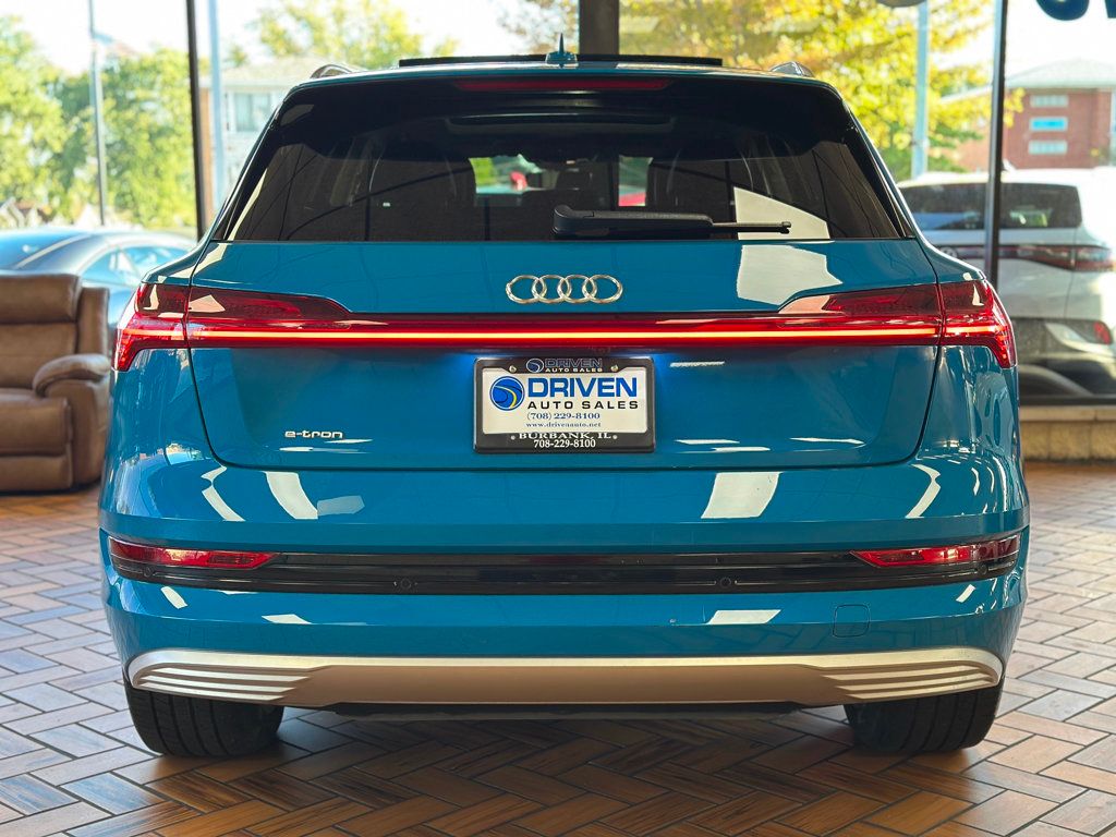 2019 Audi e-tron Prestige quattro - 22917975 - 12