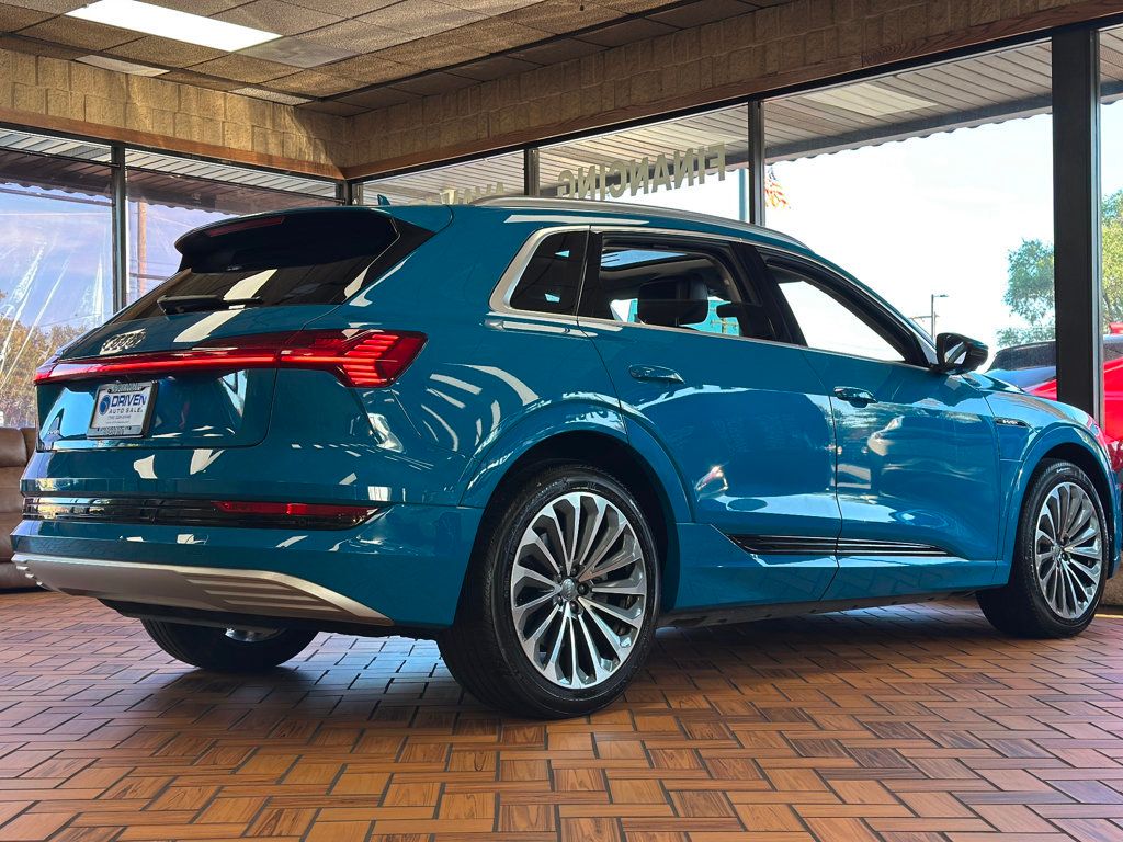 2019 Audi e-tron Prestige quattro - 22917975 - 15