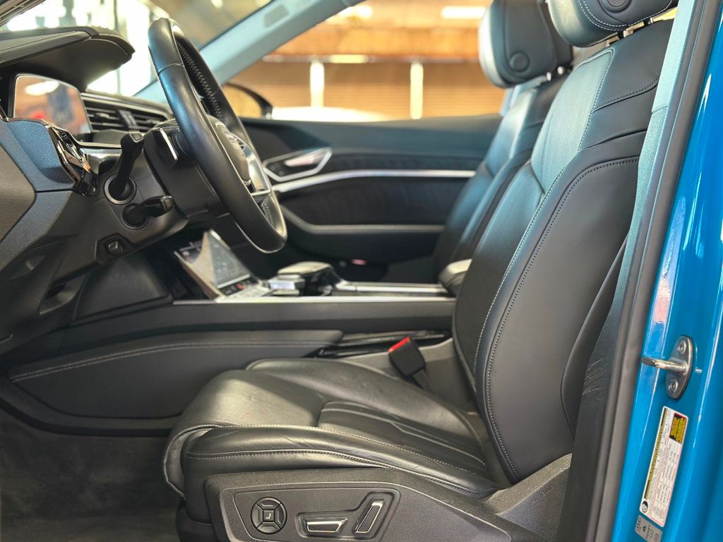2019 Audi e-tron Prestige quattro - 22917975 - 24