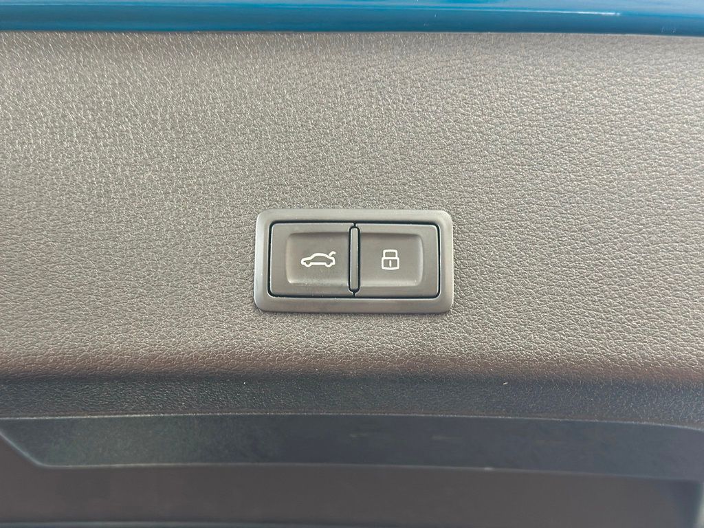 2019 Audi e-tron Prestige quattro - 22917975 - 33