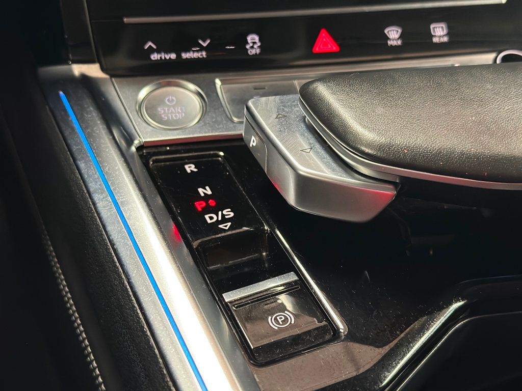 2019 Audi e-tron Prestige quattro - 22917975 - 50