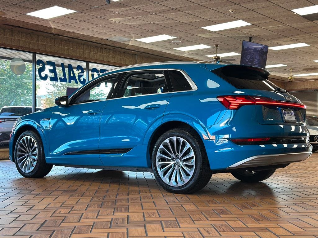 2019 Audi e-tron Prestige quattro - 22917975 - 8
