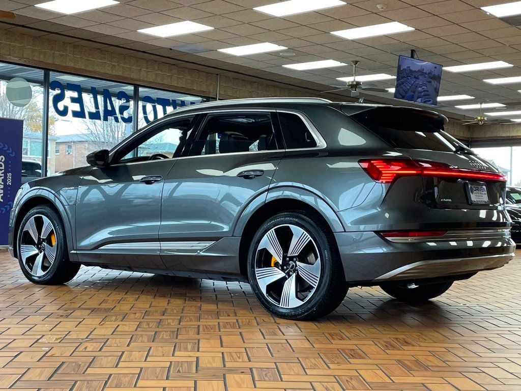 2019 Audi e-tron Prestige quattro - 22950468 - 9
