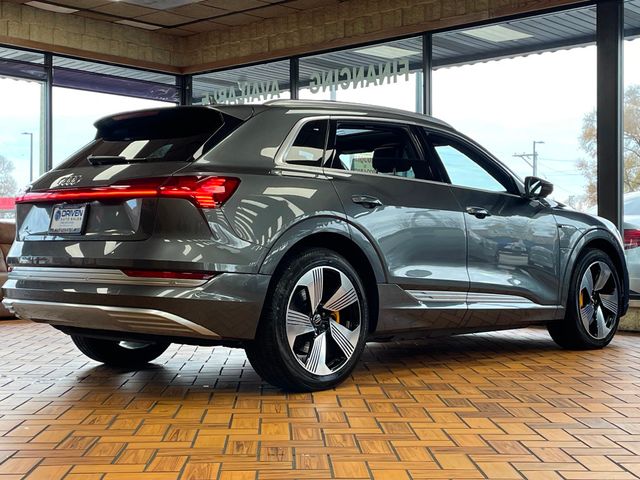2019 Audi e-tron Prestige quattro - 22950468 - 13