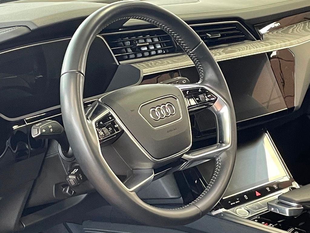 2019 Audi e-tron Prestige quattro - 22950468 - 16