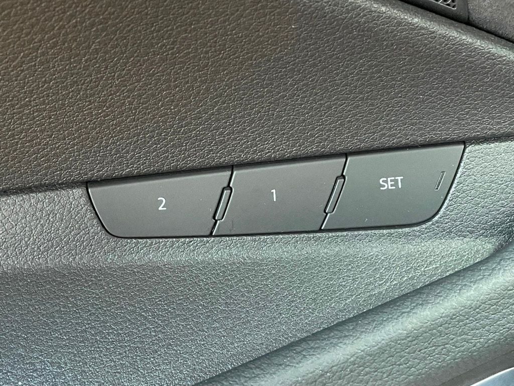 2019 Audi e-tron Prestige quattro - 22950468 - 21