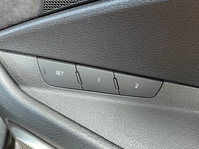 2019 Audi e-tron Prestige quattro - 22950468 - 38