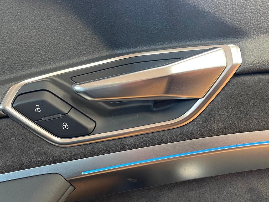 2019 Audi e-tron Prestige quattro - 22950468 - 39
