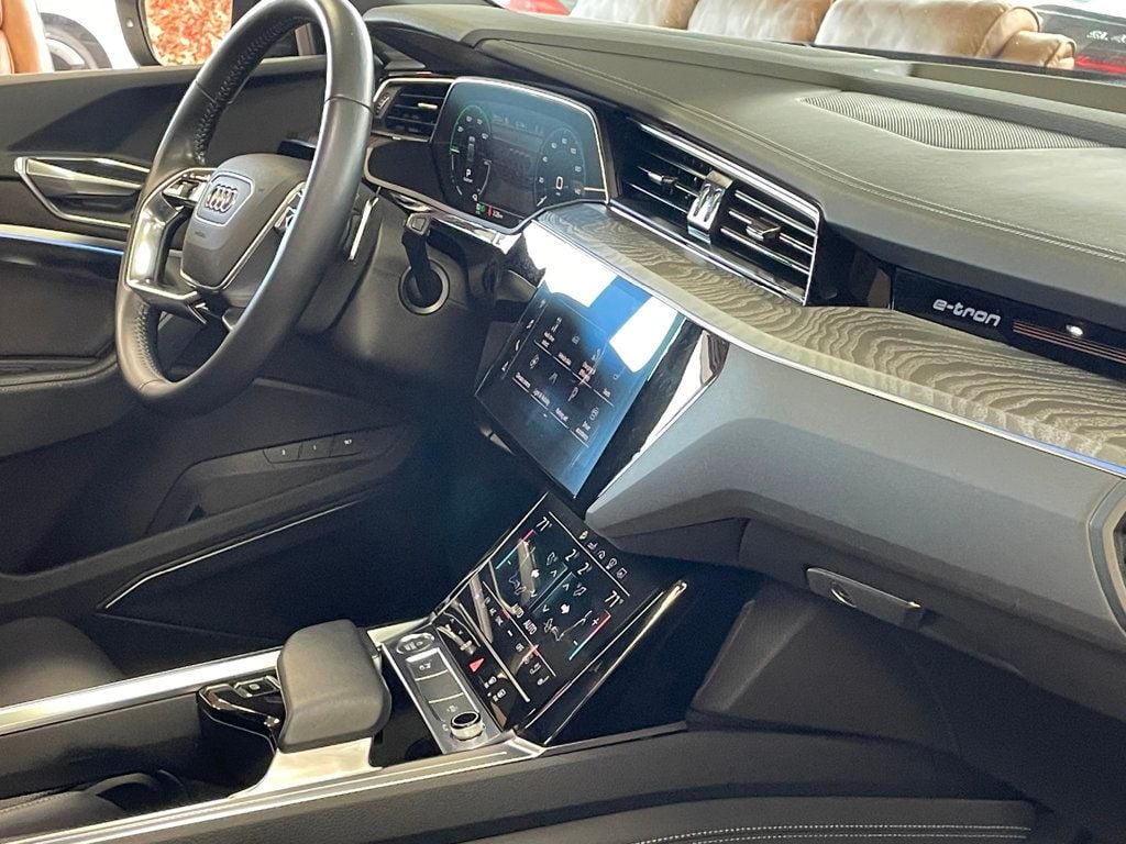 2019 Audi e-tron Prestige quattro - 22950468 - 40