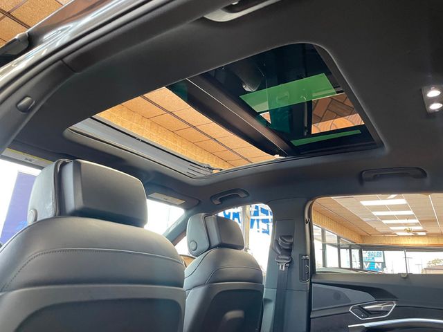 2019 Audi e-tron Prestige quattro - 22950468 - 41