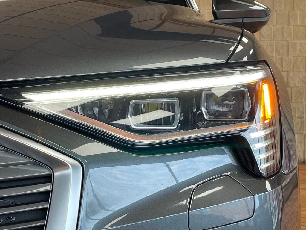 2019 Audi e-tron Prestige quattro - 22950468 - 4