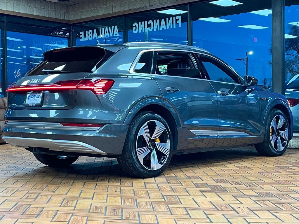 2019 Audi e-tron Prestige quattro - 22952755 - 9